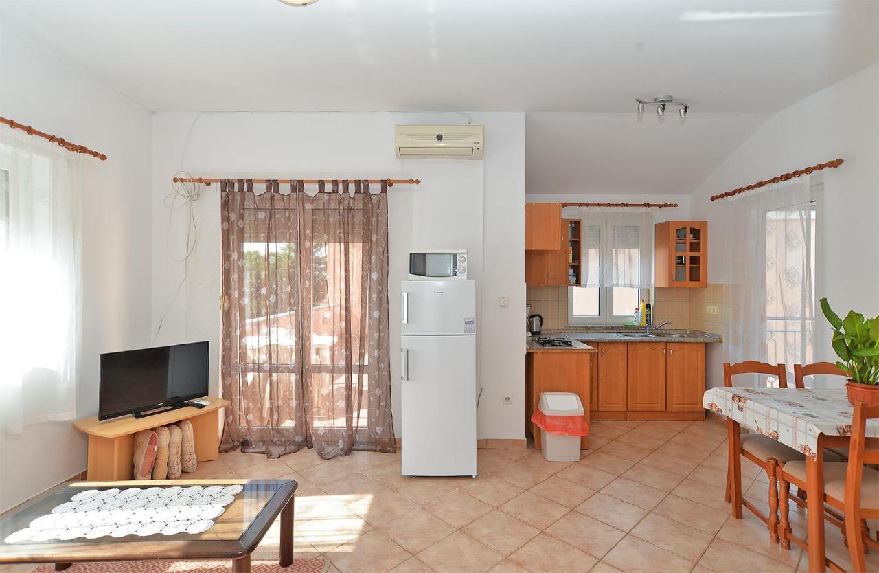 Apartments Edin 1359 페로이 외부 사진