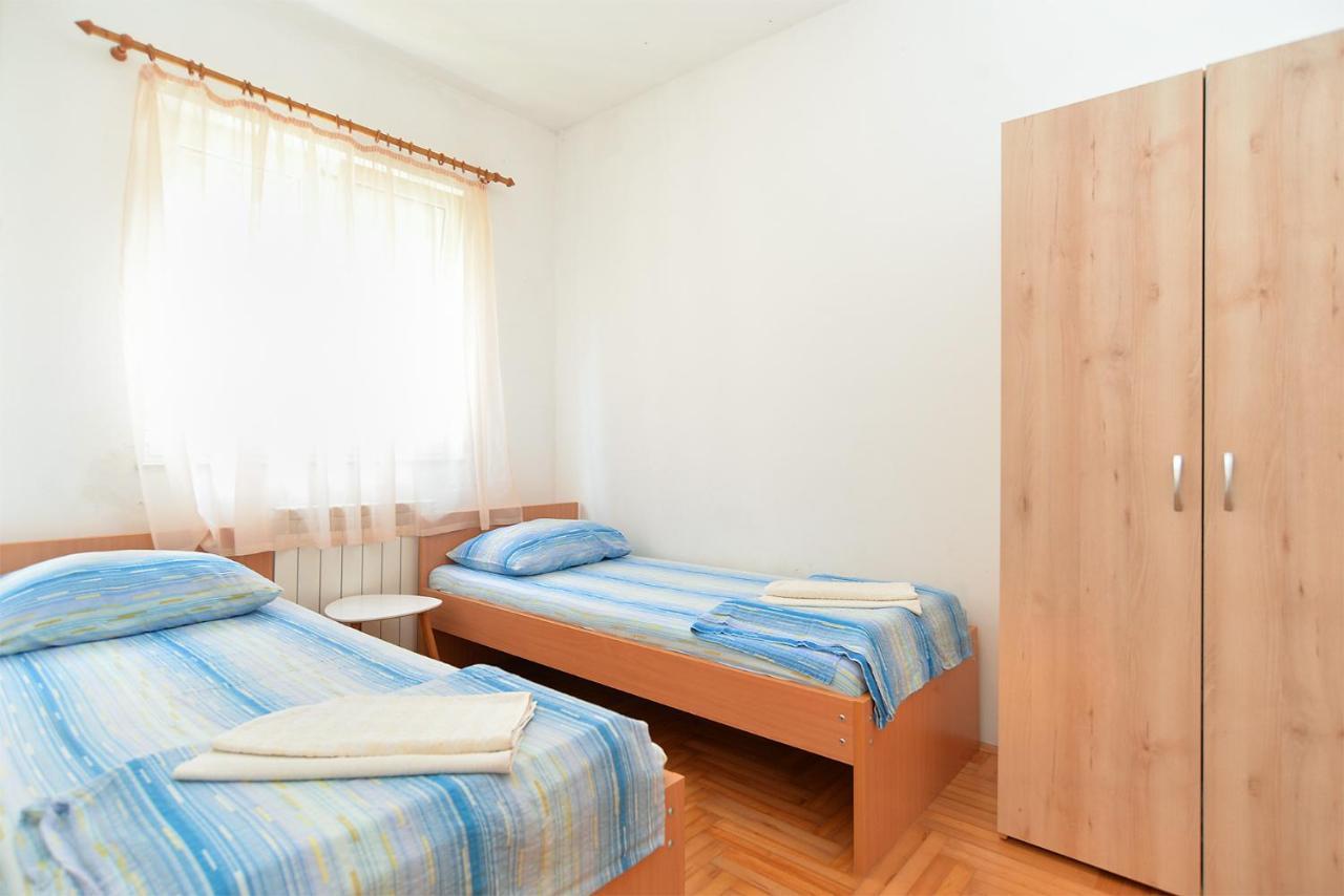 Apartments Edin 1359 페로이 외부 사진